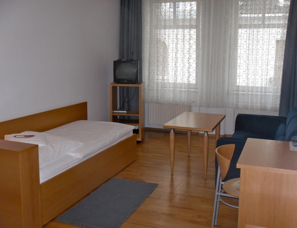 Hotel Zum Scheppen Eck Wiesbaden Ruang foto