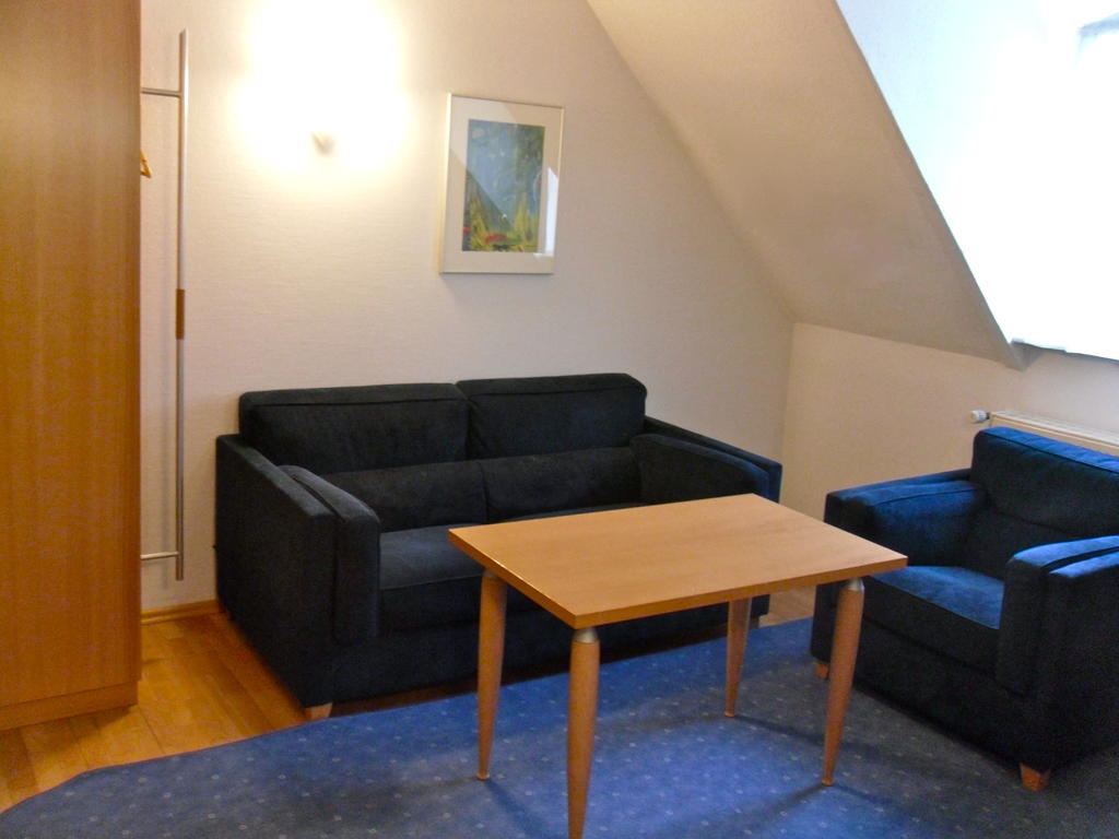 Hotel Zum Scheppen Eck Wiesbaden Bagian luar foto