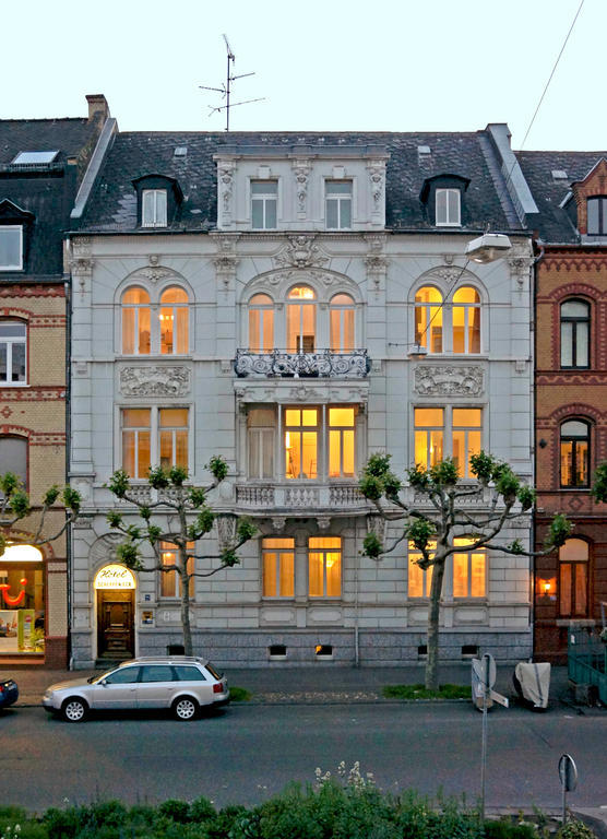 Hotel Zum Scheppen Eck Wiesbaden Bagian luar foto